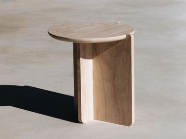Low round natural stone coffee table NOTCH TRAVERTINE Maami Home