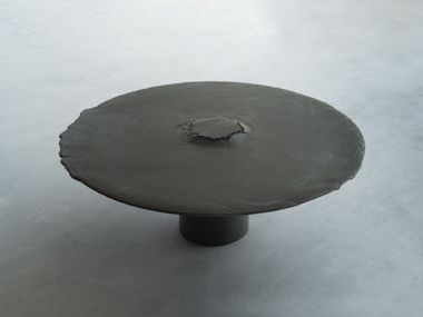 Round low lava stone coffee table 1669 Nerosicilia