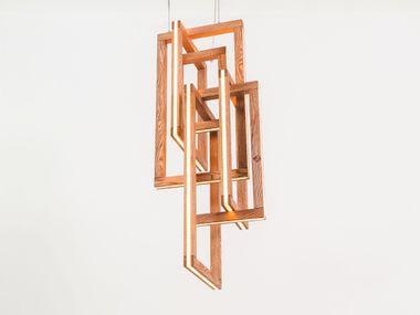 Luminária pendente LED de madeira maciça INTERLACEMENT Next Level Design Studio