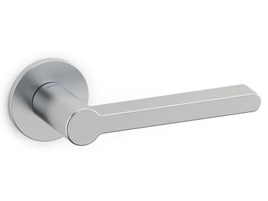 Brass door handle on rose LOGO L OLIVARI