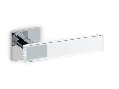 Brass door handle on rose MARE OLIVARI