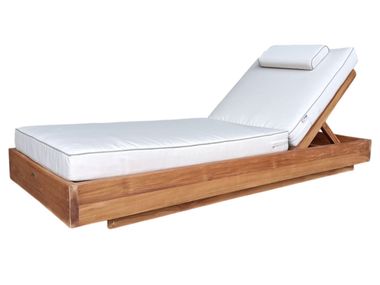 Lettino da giardino reclinabile in teak SANTÉ OM Showroom