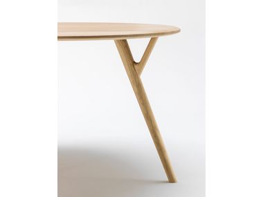 ORGANIC | Round table Round solid wood dining table By Woak | design ...