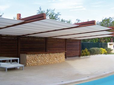 RESSTENDE, ORIZZONTI Tenda da sole motorizzata scorrevole con guide laterali