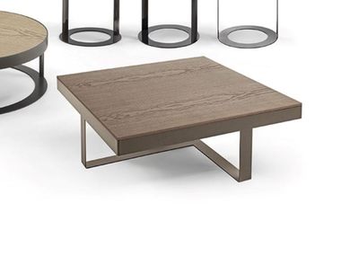 Mesa de centro quadrada de metal OTIS Frigerio