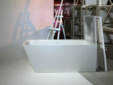 Rectangular bathtub QUADRO WALL PAA