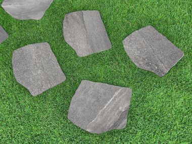 Porcelain stoneware garden paths PASSO GIAPPONESE DARK GREY L'Altra Pietra