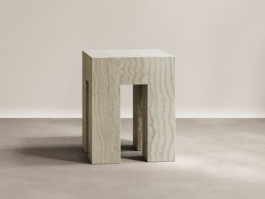 Square Monolithic natural stone guéridon ALTAR Paloma Editions