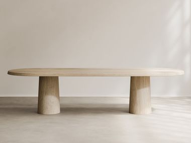 Round oak dining table GENEVA Paloma Editions