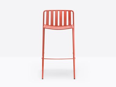 High stackable steel garden stool with back CONEY 3648 Pedrali