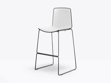 Stackable sled base polypropylene stool TWEET 899 Pedrali
