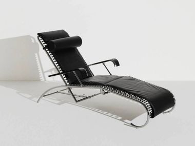 Chaise longue in acciaio con braccioli in legno SANDOWS - CHAISE-LONGUE N°114 Petite Friture