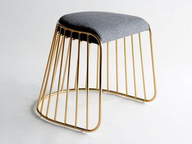 Tabouret bas avec assise rembourrée BRIDE'S VEIL Phase Design