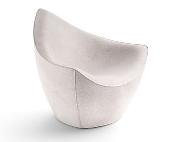 Poltrona da giardino in polietilene con braccioli VELA ARMCHAIR Plust