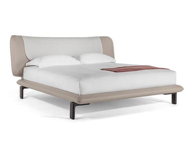 Letto matrimoniale con testiera imbottita DUO Poltrona Frau