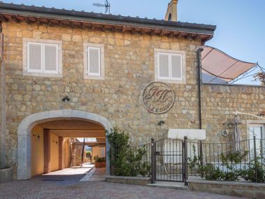 Riquadratura in pietra Riquadratura in pietra 8 GH LAZZERINI