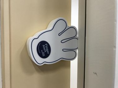 Finger protection for doors Mechanical finger protection for doors in “E.V.A.” ProExpanso