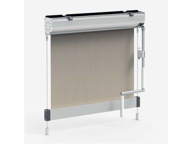 Crank-operated technical blind 65 Pronema