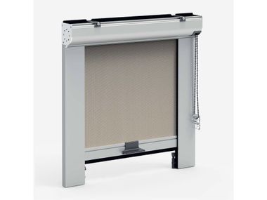 Chain-operated technical blind 65 Pronema