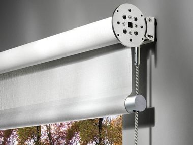 Motorized roller blind with guide cables EXTRA LARGE Pronema