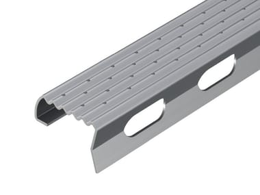 Protektor, 2000 / 2001 Profilo paragradino in acciaio inox