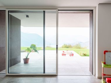 Aluminium and wood window SLIM QR Legno