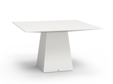 Square fiberglass garden table QUADRA GANSK