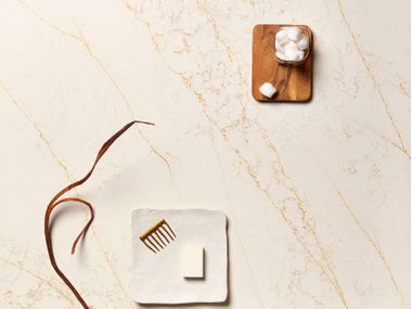 Wandverkleidung aus Ecotone™ NEW ERA_GOLD QUARTZFORMS