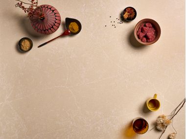 Wandverkleidung aus Ecotone™ NEW ERA_MAHAL QUARTZFORMS