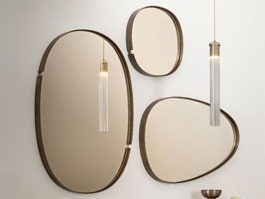 Specchio in metallo da parete con cornice LUMIERE RIFLESSI