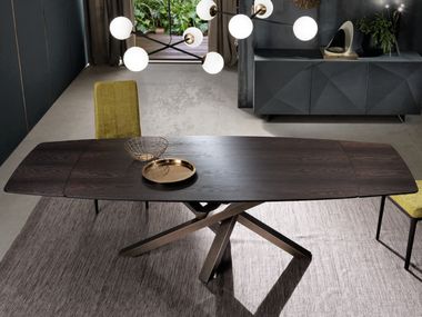Fixed or extendable table with wooden top SHANGAI SP. 35 MM RIFLESSI