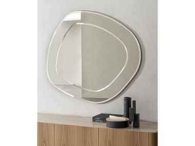 Specchio da parete con cornice SIRMIONE RIFLESSI