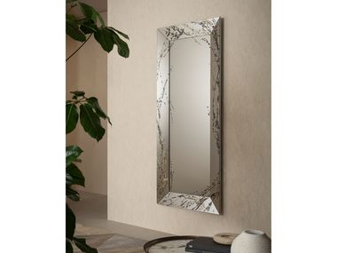 Specchio con cornice TRAPEZIO ART RIFLESSI