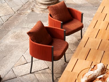 RODA, SADDLE Poltroncina da giardino in corda con seduta imbottita