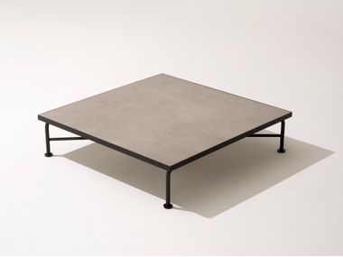 Tavolino da giardino quadrato basso in gres porcellanato STRESA 106 RODA