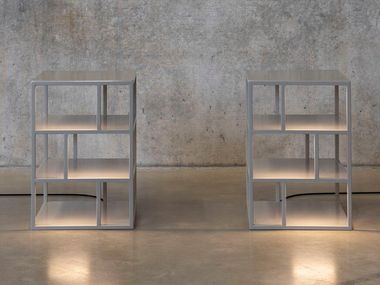 Powder coated steel high side table with integrated magazine rack ROMANO RYTSOLA