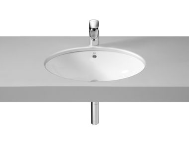 Undermount oval porcelain washbasin GRAND BERNA 327899..0 Roca