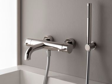Rubinetterie Treemme, X-CHANGE_MONO Set vasca a muro esterno in ottone con doccetta