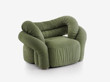 Armchair with armrests ABBRACCIO Rugiano
