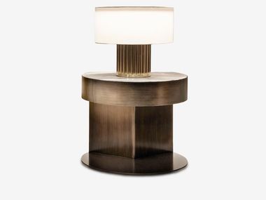 Comodino rotondo in bronzo con piano in marmo INCA Rugiano
