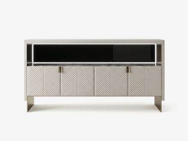 Aparador de cuero con puertas IOLANDA Rugiano