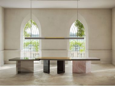 Table in mirror-finished stainless steel, brass and rose quartz RIFLESSI STRATO