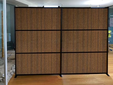 Divisorio ufficio freestanding in sughero AKURA STUDIO T