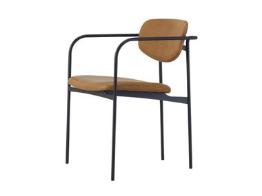 Sedia imbottita con braccioli CRANK SUGIYAMA