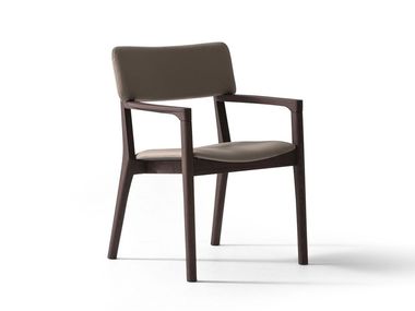 Silla de cuero con brazos SOHO Saloni