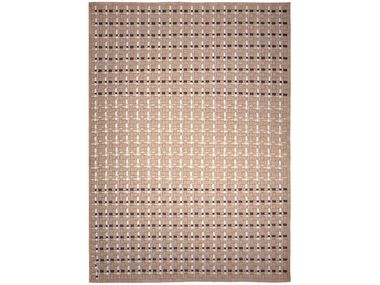 Handmade recycled PET rug FIBRA Serge LESAGE