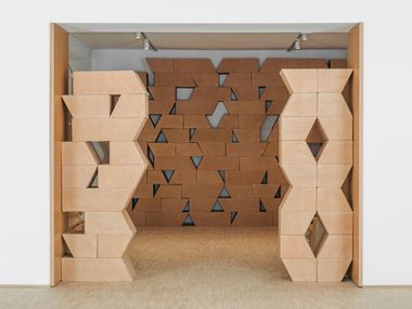 Modulare Trennwandsystem aus massivem Holz REVERSIBLE SPACE PROGRAM Smarin