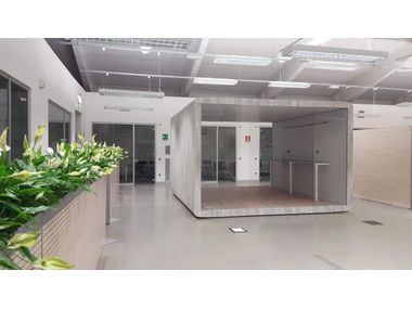 QUITEMOON Office booth By Stefani