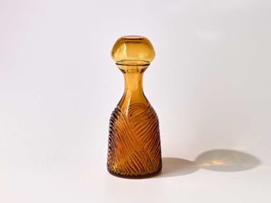 Flasche aus mundgeblasenem Glas GRECALE Studio Bojola