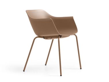 Silla de polipropileno con brazos TIC TM Leader Contract